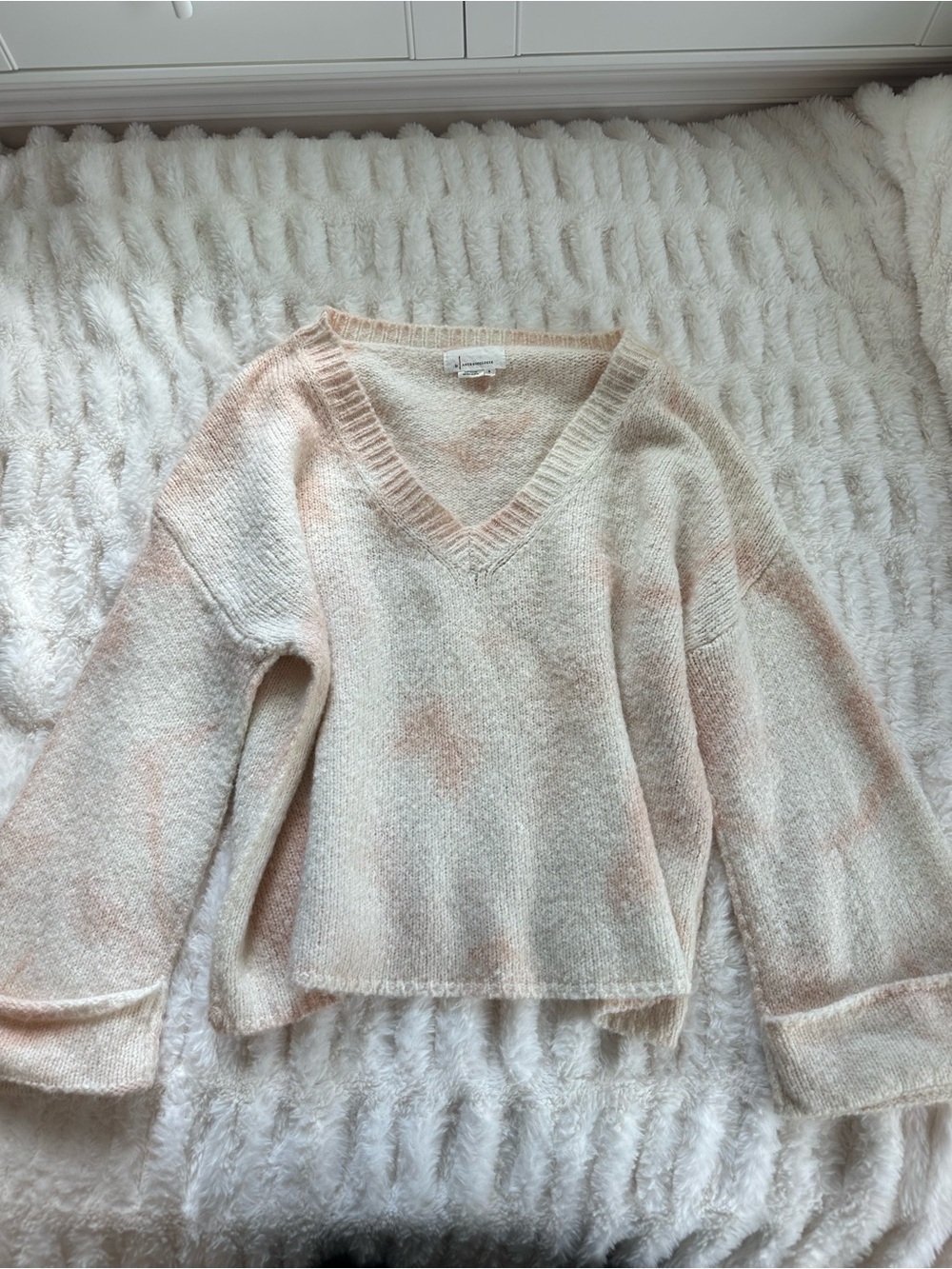 Anthropologie Cream and Light Pink V-Neck Tie-Dye Sweater Size S - Picture 4 of 7